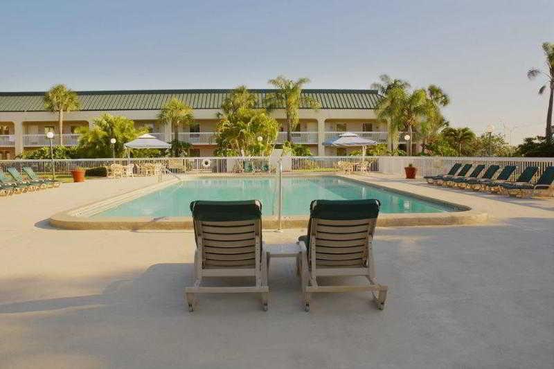 Surestay Plus Hotel By Best Western Clearwater Central Exteriér fotografie