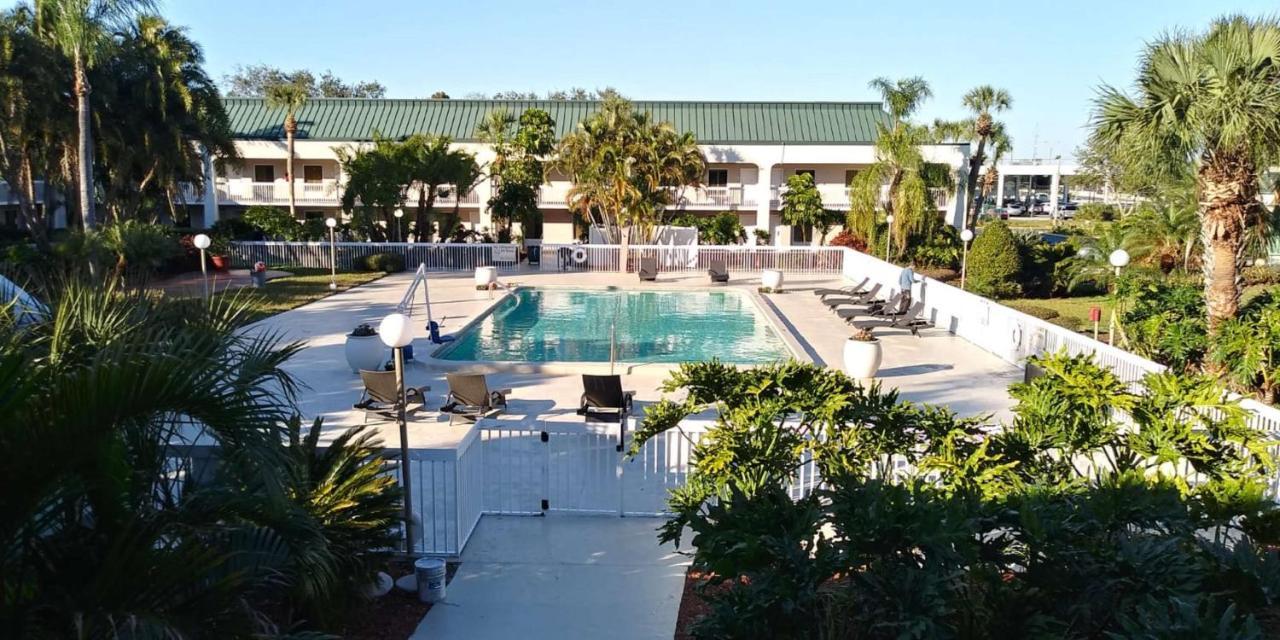Surestay Plus Hotel By Best Western Clearwater Central Exteriér fotografie